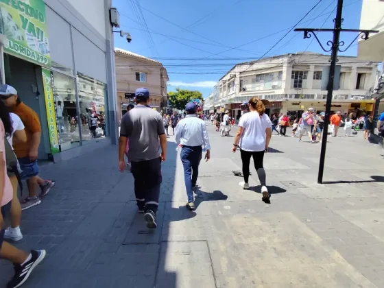 Agentes municipales intensifican los controles en el microcentro