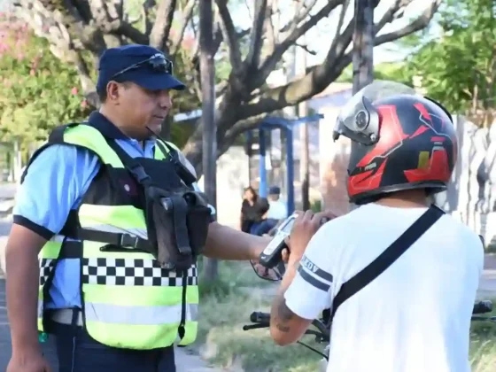 Controlaron 1800 vehículos y hubo 37 alcoholemias positivas en el operativo de fin de año