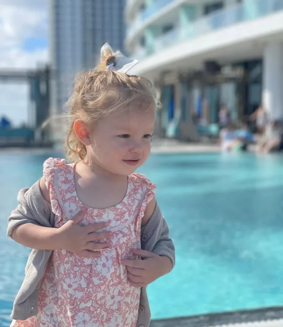 El minilook de playa con el que Anita García Moritán marca tendencia en Punta del Este