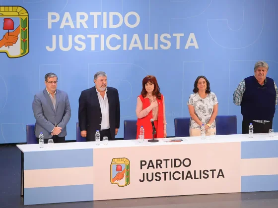 La posible eliminación de las PASO genera más fisuras en el PJ y enfrenta a los gobernadores con CFK