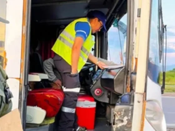 Retuvieron a un micro en Salta con menores sin documentación