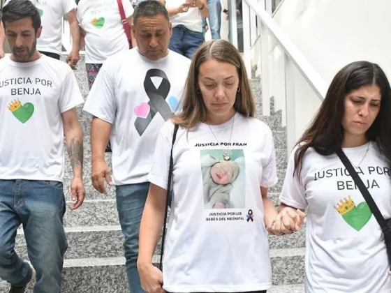 Los padres del primer bebé que murió en el Neonatal de Córdoba explicaron por qué rechazaron la autopsia