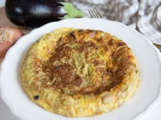 Tortilla exprés para comer en casa: te vas a enamorar de esta receta tan rica con palta y huevos