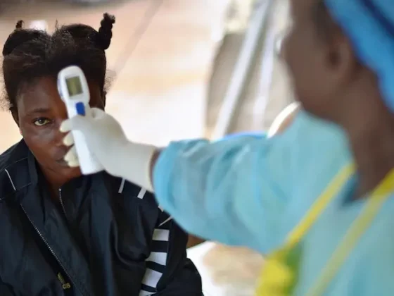 Alerta de la OMS por el extraño virus de Marburgo que provocó al menos 8 muertes: los síntomas