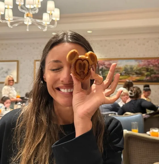 Con todo el glamour, Pampita y Anita conquistan Disney