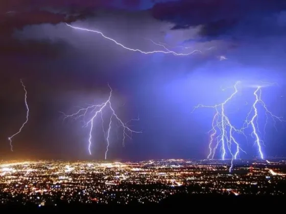 Tormentas en el país: rige alerta amarilla en ocho provincias para este martes