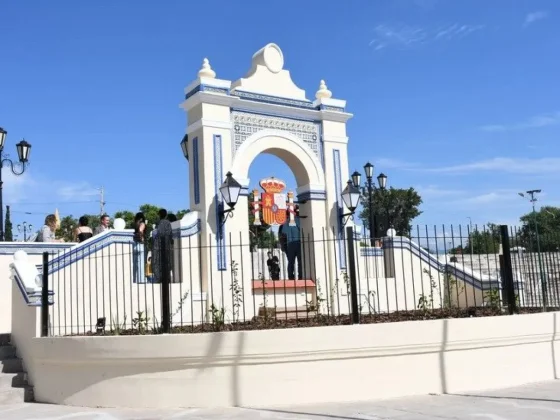 Se realizó la puesta en valor de la plaza España