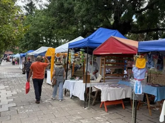 El municipio invita a recorrer los paseos artesanales este fin de semana