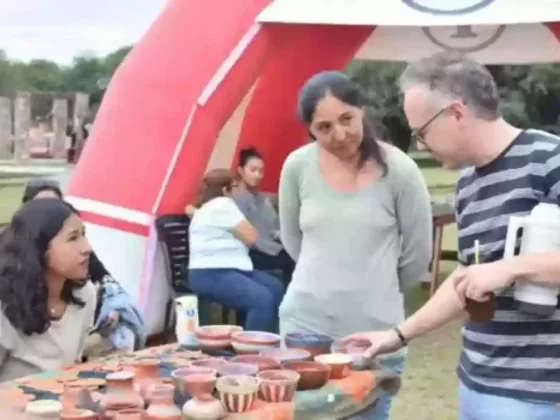 Mercados Artesanales en la Feria Potencia Cafayate 2025