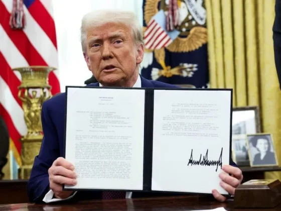 Trump aplicará aranceles recíprocos a naciones que cobren impuestos a productos estadounidenses