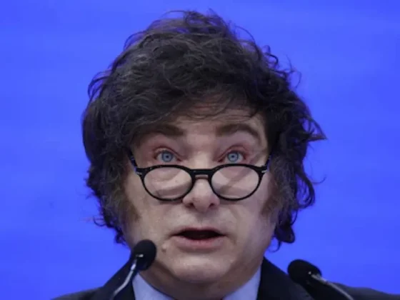 Turbulencias: ya son 112 las denuncias penales en la Justicia Federal contra Javier Milei