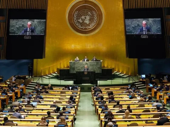 La ONU aprobó una resolución que pide a Rusia retirar sus tropas de Ucrania