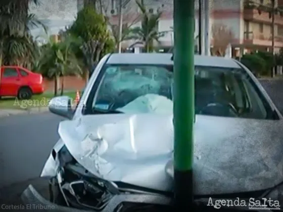 Avenida Reyes Católicos: Borracho al volante, chocó y mandó a dos personas al San Bernardo