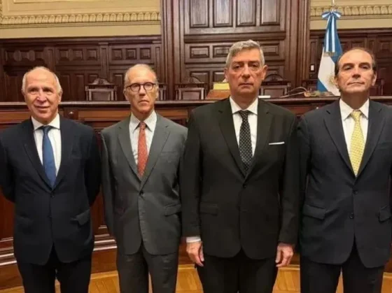 Horacio Rosatti le tomó juramento a Manuel García-Mansilla como nuevo juez de la Corte Suprema