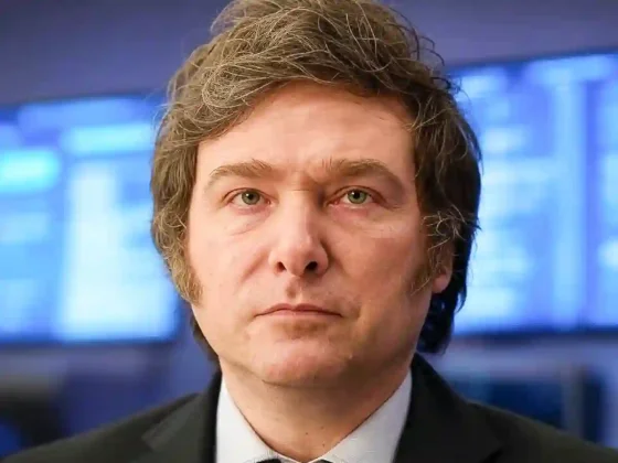 El presidente Javier Milei adelantó que la pobreza bajó al 33% al final de 2024