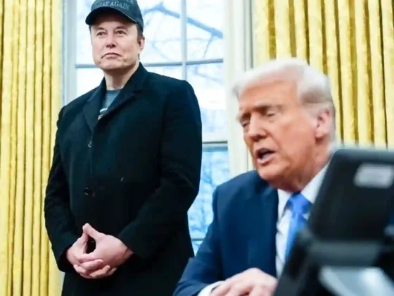 Elon Musk dice que la Seguridad Social es un esquema Ponzi y que hay que trabajar 140 horas semanales