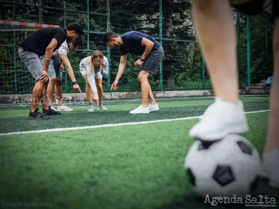 CONMOCIÓN: Adolescente salteño de 17 años murió mientras jugaba al fútbol con su familia