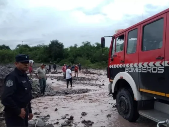 Seguridad brinda asistencia a damnificados por el temporal en el Valle de Lerma