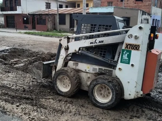 Ejecutan la repavimentación de la calle Río Mojotoro de Villa Lavalle