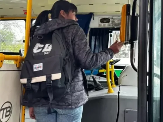 Estudiantes regulares de la UNSA también renuevan su Pase en los colectivos