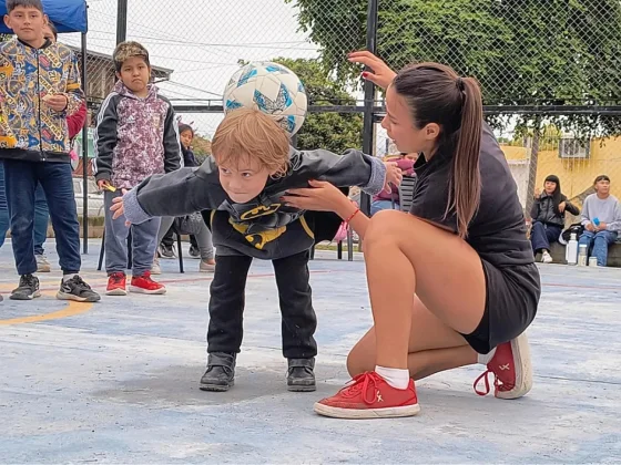La municipalidad de Salta realizó la jornada de Freestyle Football en barrio Finca Independencia
