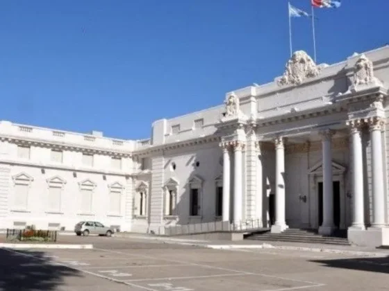La Libertad Avanza propone eliminar el Senado de Santa Fe para ahorrar