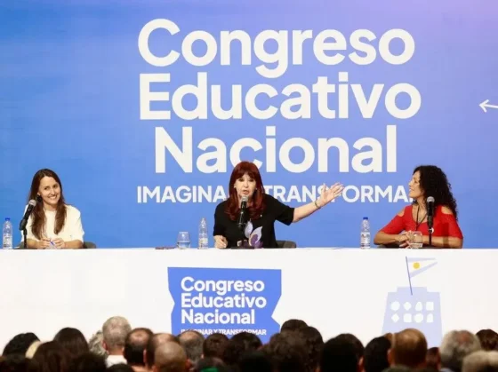 Cristina Kirchner cargó contra Milei y criticó a los diputados peronistas