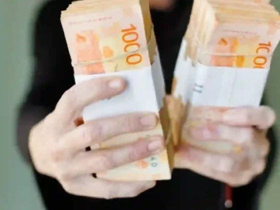 Crédito para jubilados: cómo pedir un adelanto de haberes hasta $500.000