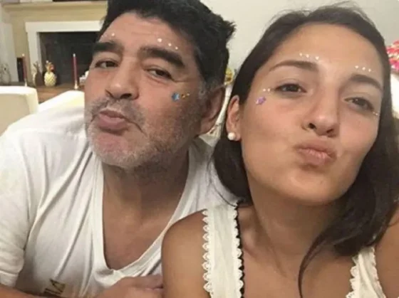 Jana se emocionó al contar cómo se enteró de la muerte de Maradona