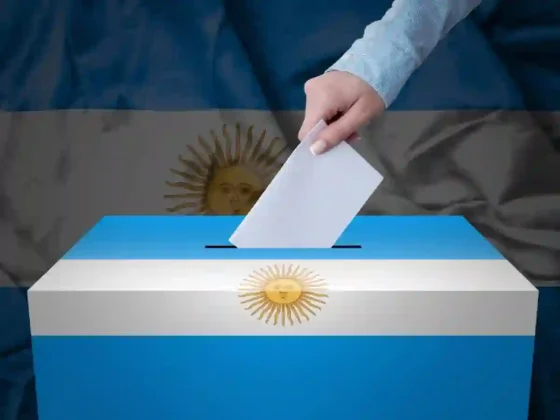 Elecciones 2025: el Gobierno prepara un decreto para fomentar el voto argentino en el exterior