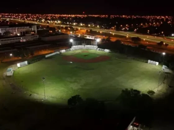 En el Parque del Bicentenario se inaugurará mañana una cancha de béisbol de primer nivel