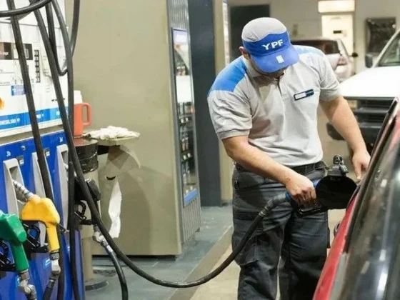 Vuelve a aumentar la nafta desde esta medianoche