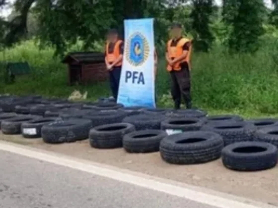 Secuestran 123 neumáticos de contrabando en dos operativos en Orán