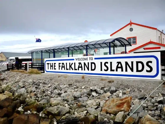 Un experto inglés dijo que la devolución de las Malvinas a Argentina “es de sentido común”