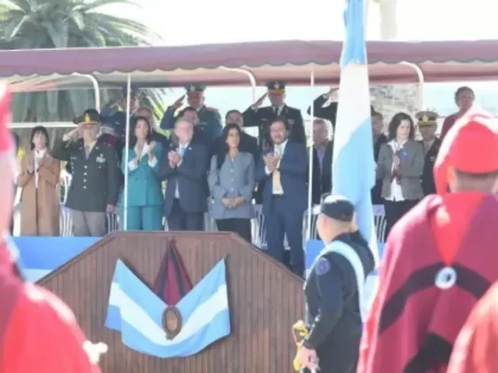 Sáenz presidió los actos de homenaje a los héroes de Malvinas