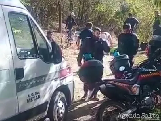 Misterio policial en Salta: Salió a caminar y lo encontraron muerto en un descampado