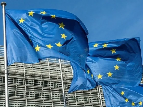 “Quien juega con fósforos acabará por quemarse”, le dijo la UE a Trump tras el anuncio de los aranceles