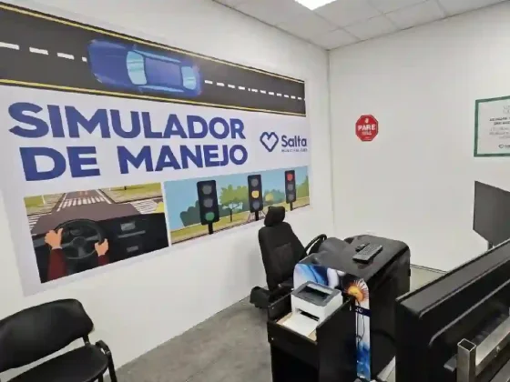 Inauguran el simulador para rendir el examen de conducir en zona sur
