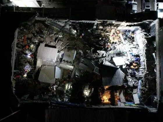 Se derrumbó el techo de una Disco y murieron más de 40 personas