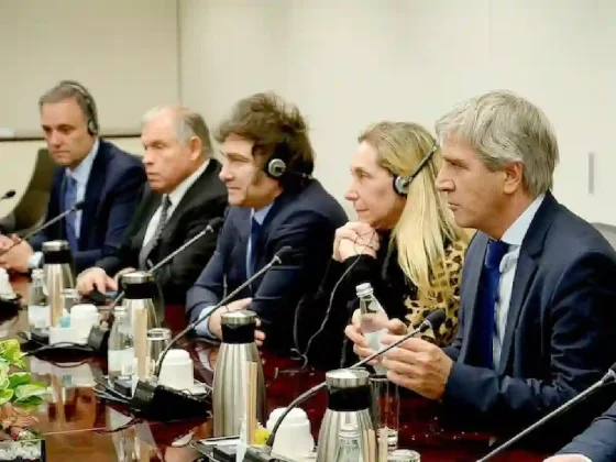 FMI: el Gobierno se aseguró un desembolso en el corto plazo en plena caída de reservas y suba del riesgo país