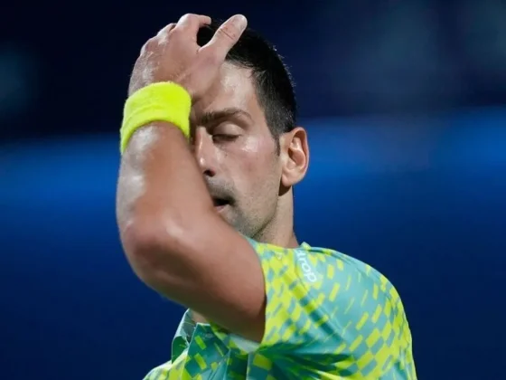 Novak Djokovic sufre una fuerte derrota en Montecarlo y muestra su desilusión