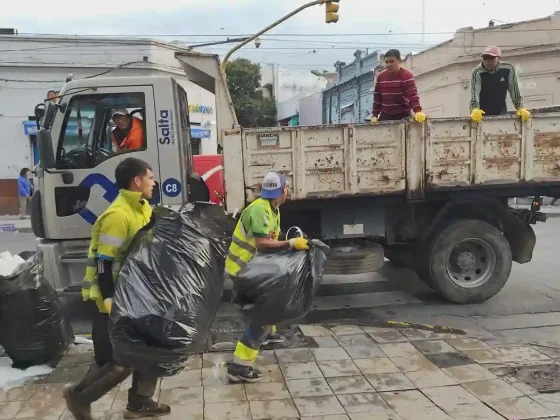 Paro Nacional: Multan a comerciantes por sacar la basura pese a la advertencia