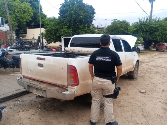 La Policía recuperó una Toyota Hilux robada en la Capital