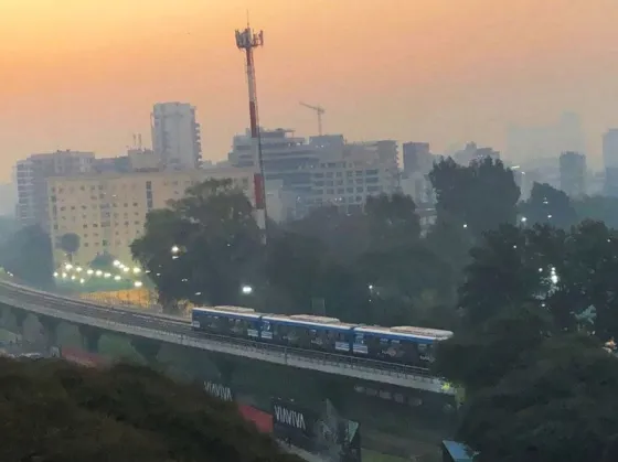 El humo por los incendios en el Delta llegó de nuevo a la Ciudad de Buenos Aires