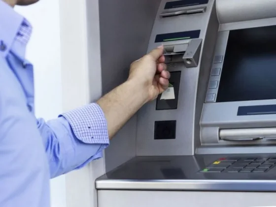 Empleados públicos provinciales cobrarán el sueldo en la previa del Día del Trabajador