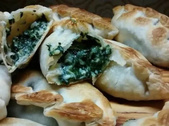 Cómo hacer empanadas de verdura con salsa blanca muy ricas