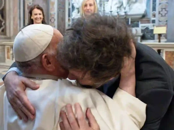 Javier Milei viajó a Roma para el funeral del Papa Francisco, sin agenda con líderes