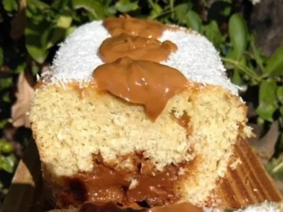 Budín de dulce de leche: tan suave como manteca y perfecto para acompañar con unos mates bien calentitos