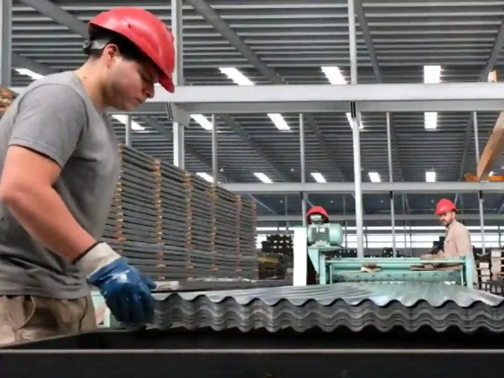 La actividad metalúrgica pyme creció 2,7% interanual en marzo, pero cayó 1,2% respecto de febrero