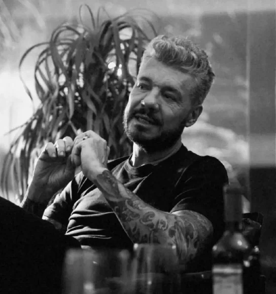 Marcelo Tinelli en Londres: un viaje misterioso y compañía especial  